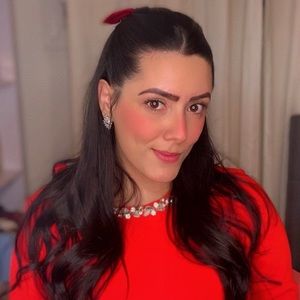 Meet your Posher, Máyra